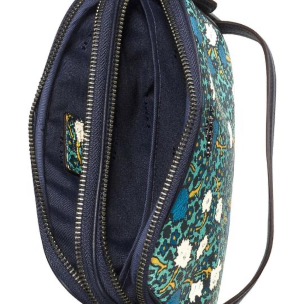 Coach Crossbody Clutch in Yankee Floral Print - Picture 3 of 7